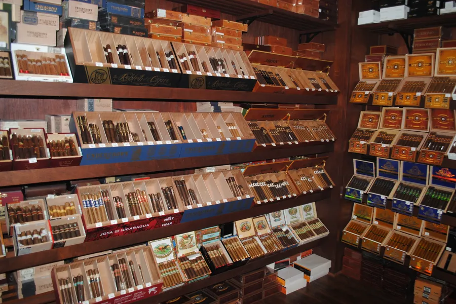 Arturo Fuente cigar closeup